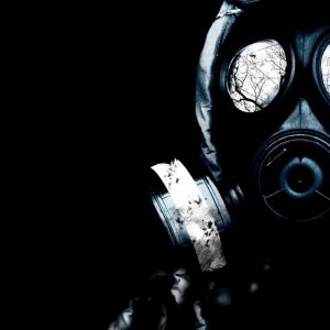 gas_mask_soldier-1366x768-HD_wallpaper.jpg