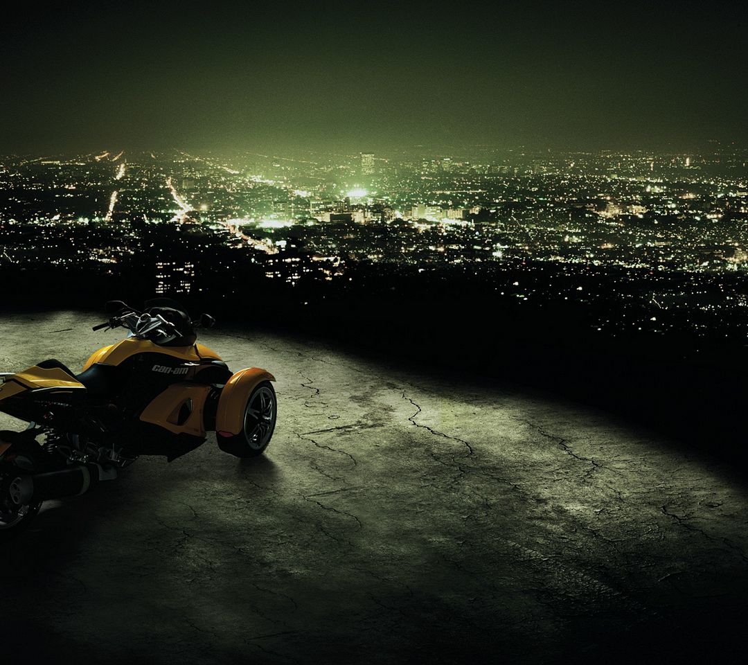 can_am_spyder_city_lights-1920x1080.jpg